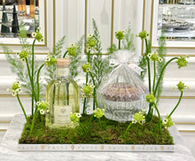 Load image into Gallery viewer, Diffuser & Green Flower Arrangement