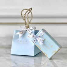 Load image into Gallery viewer, 5 Blue Giveaway Bags with Mini Chocolates box
