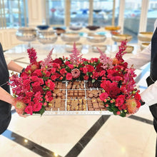 Load image into Gallery viewer, Grande Luxury Tray with 2.5 kg Chocolates &amp; Pink Hydrangeas Flowers Arrangement
