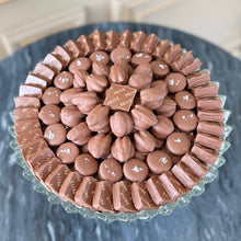 Load image into Gallery viewer, Classic Crystal Bowl With Best Selling Chocolates
