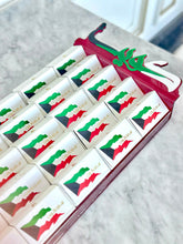 Load image into Gallery viewer, 25 National Day Giveaway Boxes in Kuwait Tray
