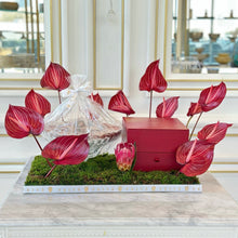 Load image into Gallery viewer, Beauty Gift Box with Red Flowers and Chocolates Bowl
