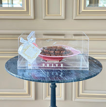 Load image into Gallery viewer, Elegant Gift Box of pink crystal tray
