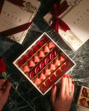 Load image into Gallery viewer, White Four Box Set With Velvet Ribbon
