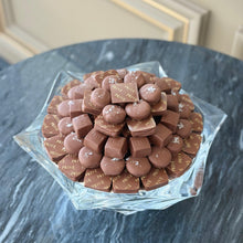 Load image into Gallery viewer, German Crystal Decorative Bowl With Chocolates
