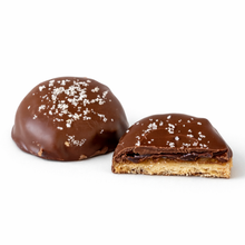 Load image into Gallery viewer, Chocolate Smashed Dates Biscuit - in Kilo Box
