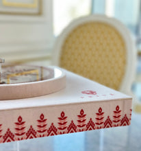 Load image into Gallery viewer, Velvet Gift Box of Arabian Decoration with Ramadhan Items (2 Colors Available)
