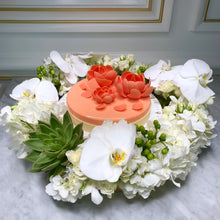 Load image into Gallery viewer, Flowers Tray with our elegant Peonies Cake
