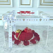 Load image into Gallery viewer, Key To My Heart - Cake &amp; Box with Rose Petals - By Order 24 Hours
