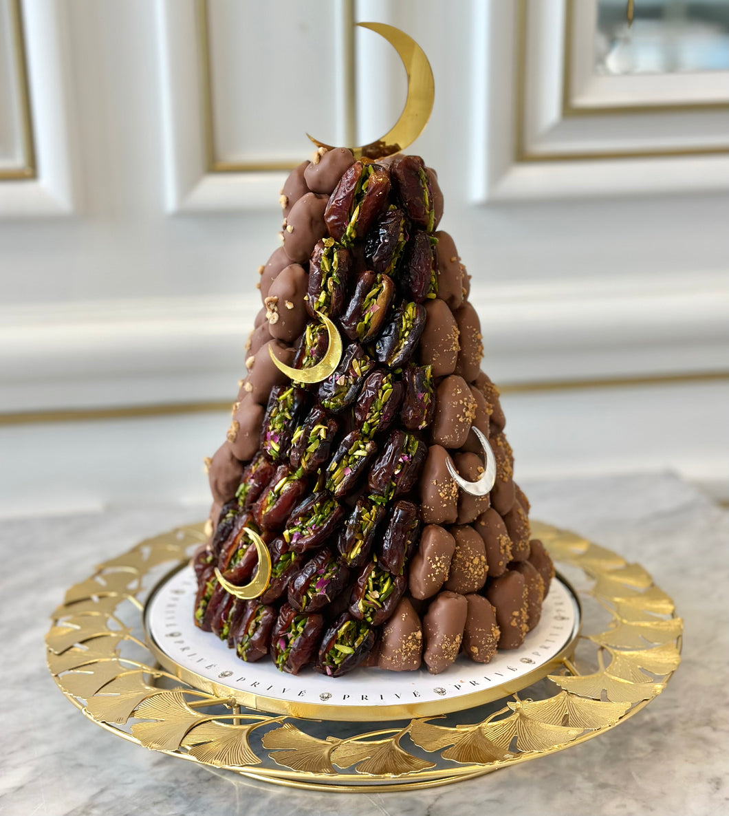 Dates Tower with Gold Leaves Tray