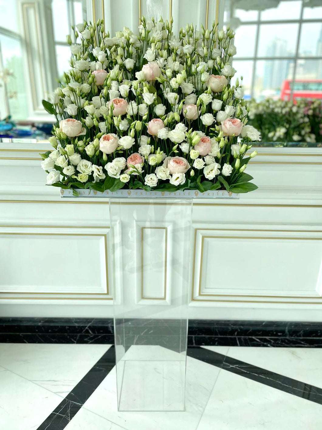 Luxury White/Peach Standing Flowers Arrangement