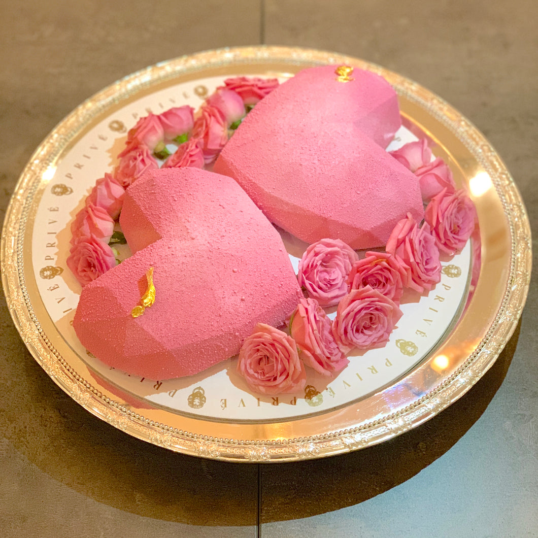 Double Hearts Cakes with Baby Roses
