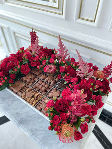 Grande Luxury Tray with 2.5 kg Chocolates & Red Flowers Arrangement