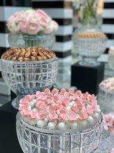Load image into Gallery viewer, Couture Chocolate With Flower - By Kilo - By Order
