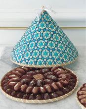 Load image into Gallery viewer, Cone Cover &amp; Tray with 1.75 kg Dates

