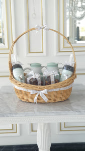 Hot Chocolate Picnic Basket with Large Handle - 10 Persons